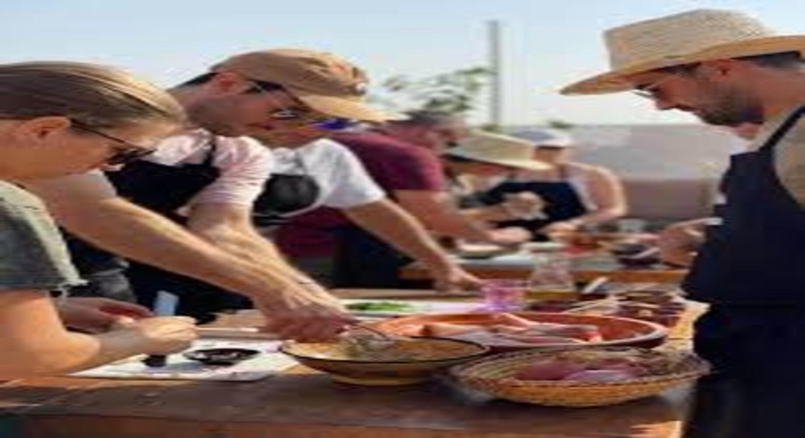 HE HISTORY OF MOROCCAN FOOD
